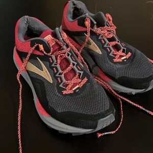 BROOKS•Cascadia 14